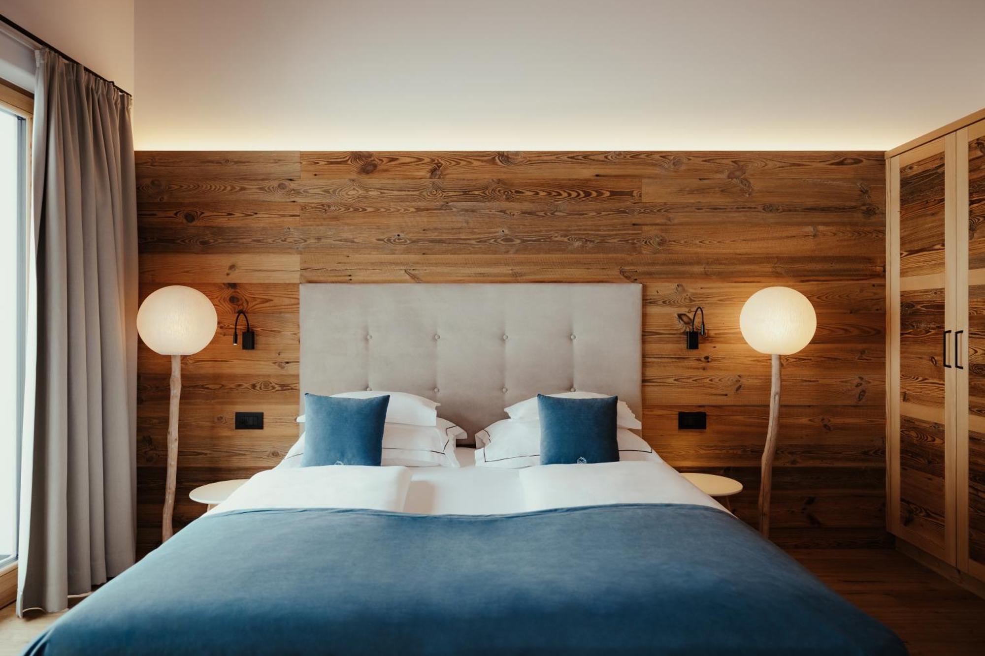Villa Flora Mountain Lodges San Cassiano  Eksteriør bilde