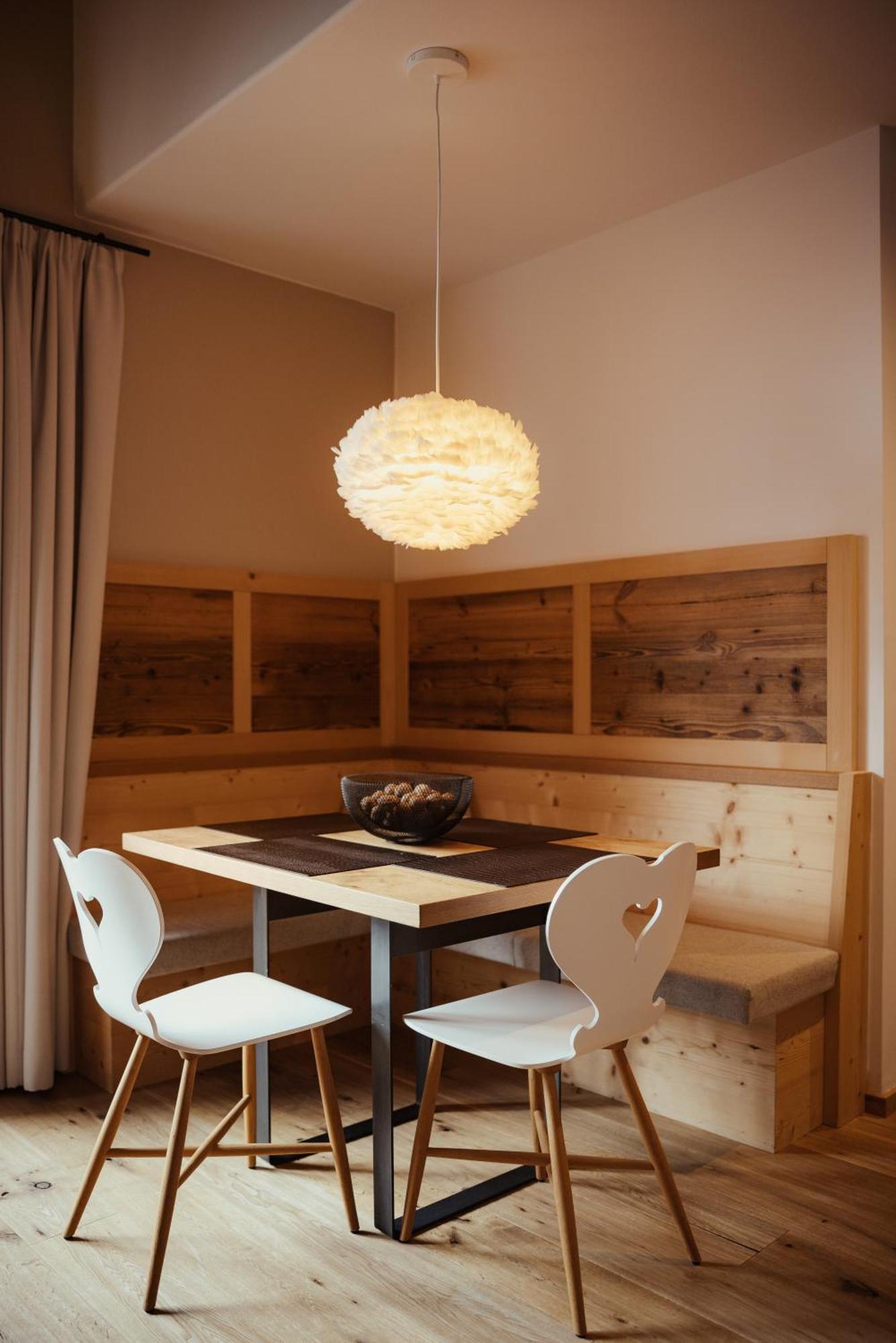 Villa Flora Mountain Lodges San Cassiano  Eksteriør bilde